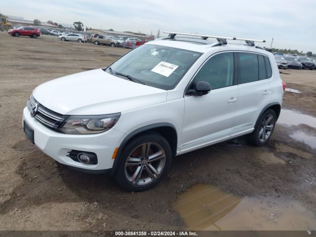 WVGUV7AX2HK029115 Volkswagen Tiguan 2.0t Sport