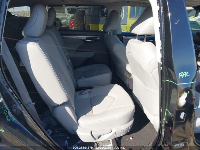 Toyota Highlander Hybrid Limited 2023 5TDXBRCH3PS582908 Image 8