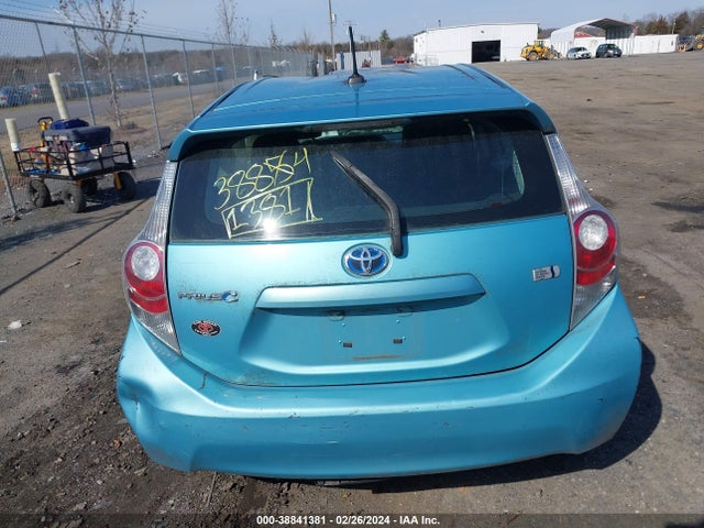 Toyota Prius C Three 2014 JTDKDTB39E1074959 Image 16