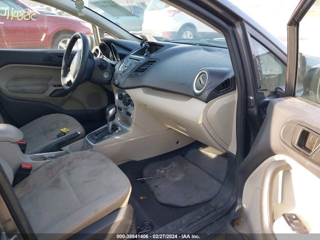 Ford FIESTA SE 2018 3FADP4EJ8JM106884 Image 5