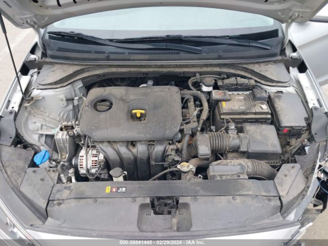 5NPD74LF8LH590735 Hyundai ELANTRA SE