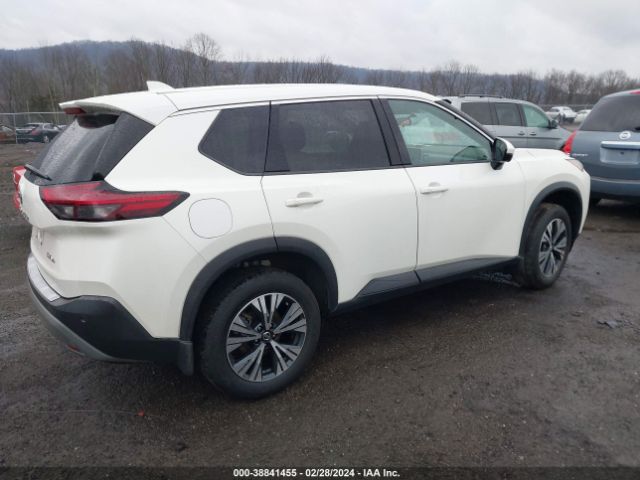 5N1AT3BB1MC811219 Nissan Rogue Sv Intelligent Awd
