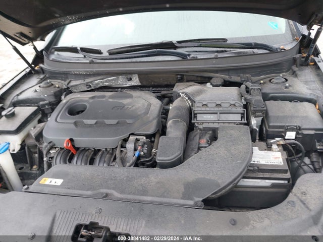 Hyundai SONATA SE 2017 5NPE24AF9HH581006 Image 10