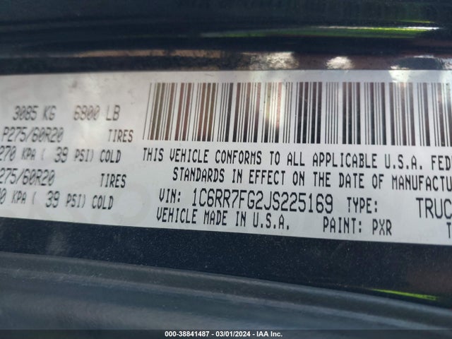 RAM 1500 Express Quad Cab 4x4 6'4 Box 2018 1C6RR7FG2JS225169 Image 9