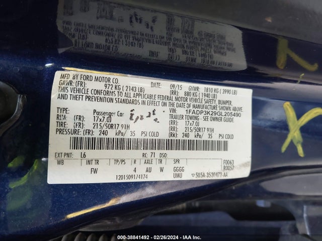 2016 FORD FOCUS SE VIN: 1FADP3K29GL205490