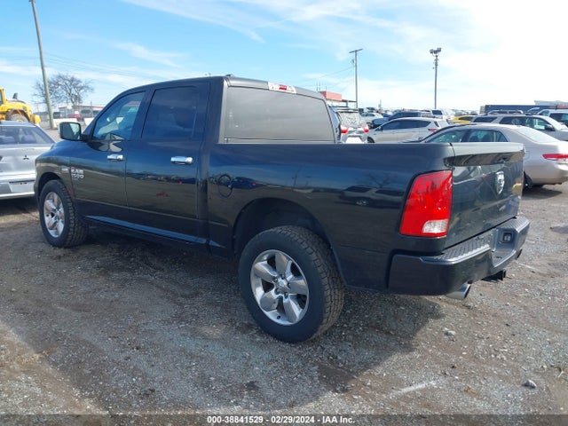 RAM 1500 Classic Express  4x2 5'7 Box 2019 1C6RR6KT5KS528817 Image 3