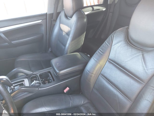 2005 PORSCHE CAYENNE WP1AA29PX5LA25215 Photo 4