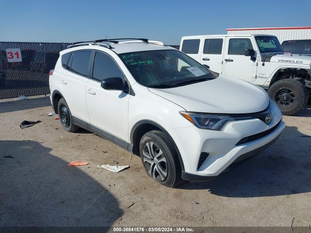 Toyota RAV4 LE 2018 JTMZFREV9JJ211367 Image 1