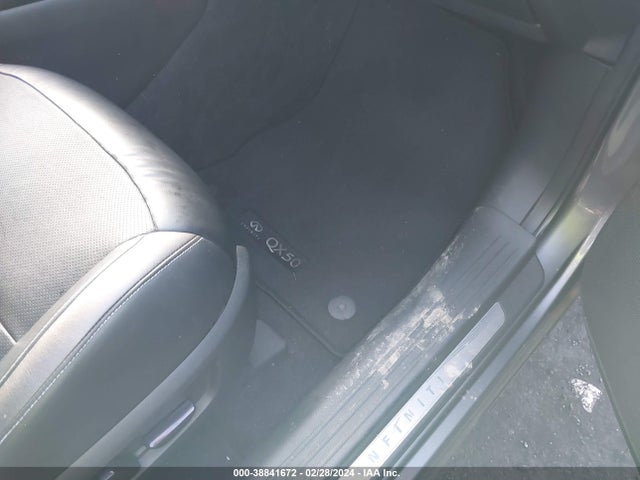 3PCAJ5M11KF104731 Infiniti Qx50 Essential
