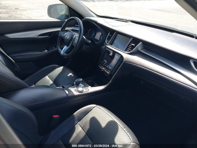 3PCAJ5M11KF104731 Infiniti Qx50 Essential