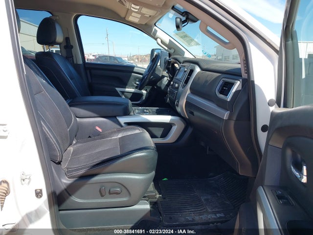 1N6BA1F40GN517590 Nissan Titan Xd Pro-4x Diesel