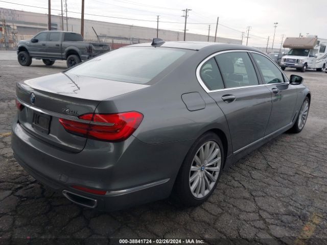 WBA7E2C5XJG741992 BMW 740I