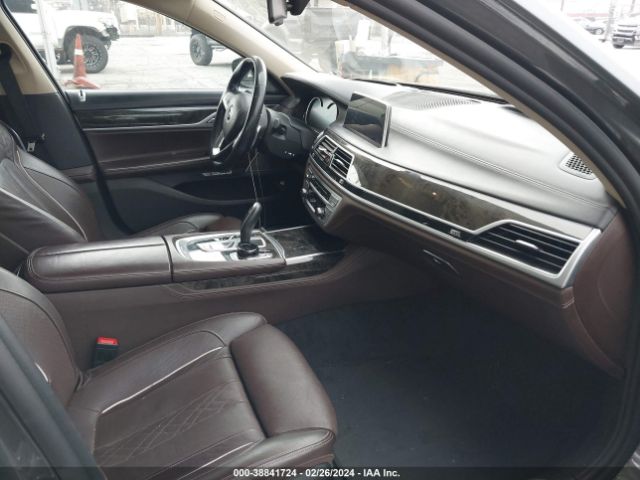 WBA7E2C5XJG741992 BMW 740I