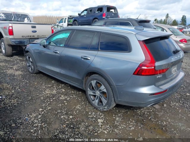 YV4102WK1L1031102 Volvo V60 Cross Country T5
