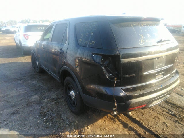 Ford Utility Police Interceptor 2015 1FM5K8AR6FGA28568 Image 3