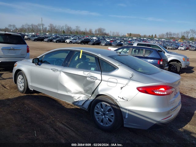 Ford FUSION S 2019 3FA6P0G73KR195027 Image 3