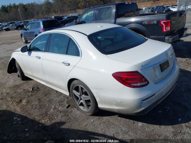 WDDZF4KB2HA024663 Mercedes-Benz E 300 4matic