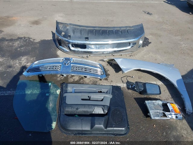 2015 RAM 1500 BIG HORN VIN: 1C6RR7LG3FS740404