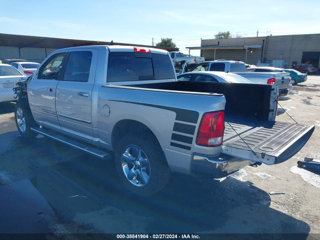 2015 RAM 1500 BIG HORN VIN: 1C6RR7LG3FS740404
