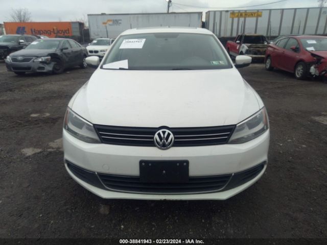 3VWD17AJ2EM378983 Volkswagen Jetta 1.8t Se