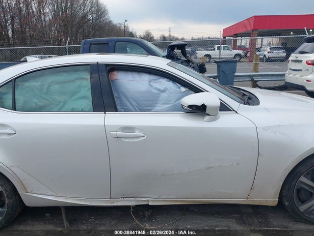 Lexus IS 200T 2017 JTHBA1D21H5060924 Image 14