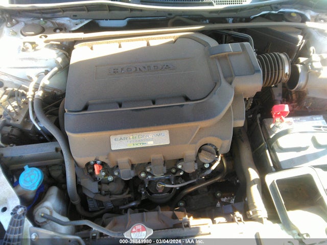 Honda Accord Touring 2016 1HGCT2B07GA000967 Image 10
