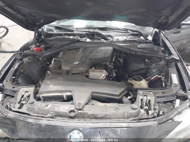 BMW 320i Xdrive 2014 WBA3C3G53ENS68376 Image 10