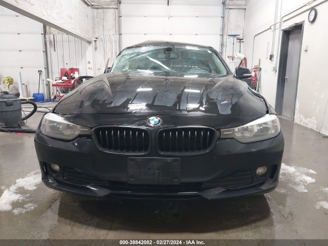 BMW 320i Xdrive 2014 WBA3C3G53ENS68376 Image 13