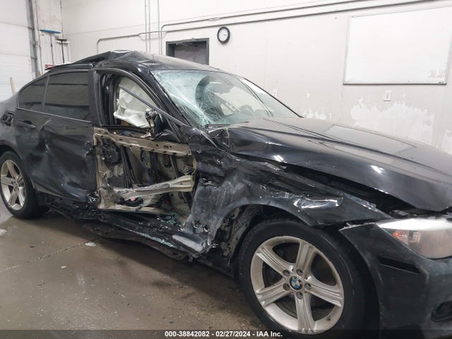 BMW 320i Xdrive 2014 WBA3C3G53ENS68376 Image 19