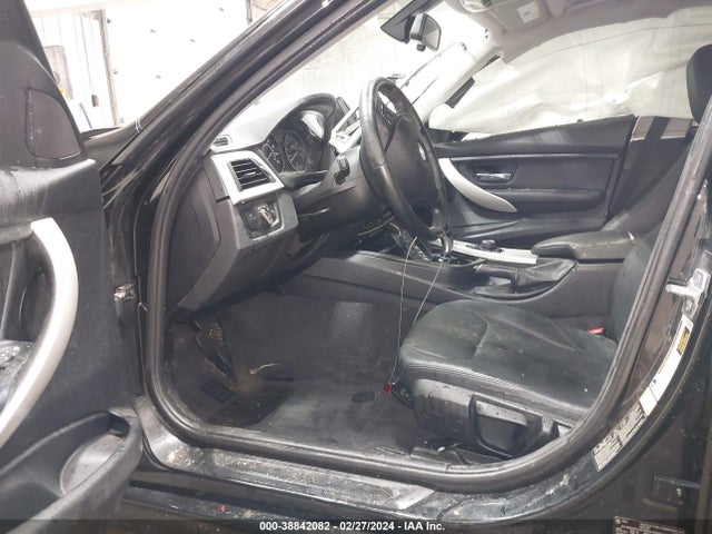 BMW 320i Xdrive 2014 WBA3C3G53ENS68376 Image 5