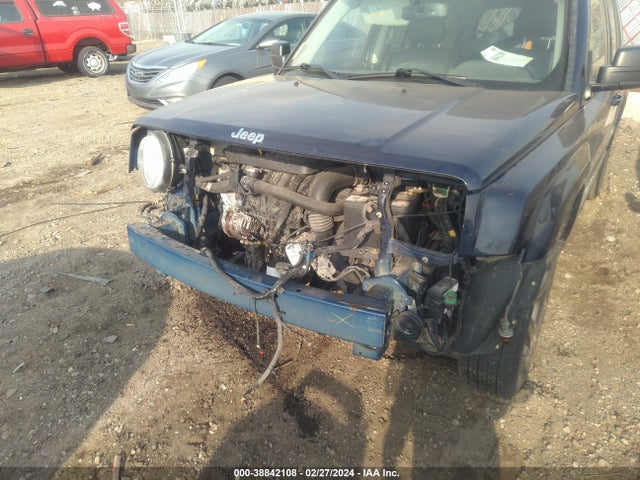 Jeep Patriot Latitude 2015 1C4NJRFB3FD217169 Image 6