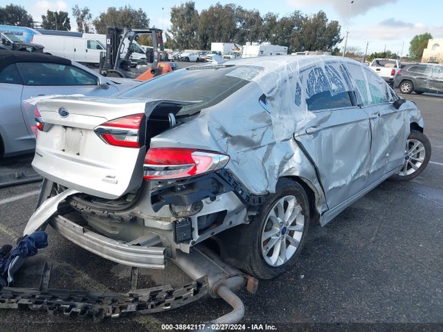 Ford FUSION SE 2019 3FA6P0HD0KR176634 Image 4