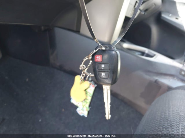 Toyota Rav4 Xle 2018 2T3RFREV2JW799789 Image 11