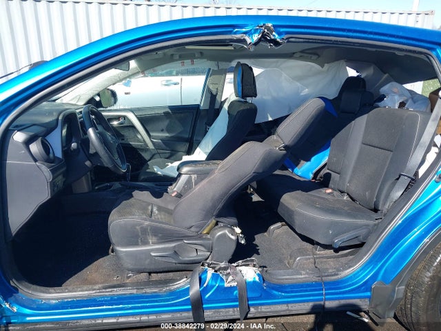 Toyota Rav4 Xle 2018 2T3RFREV2JW799789 Image 15