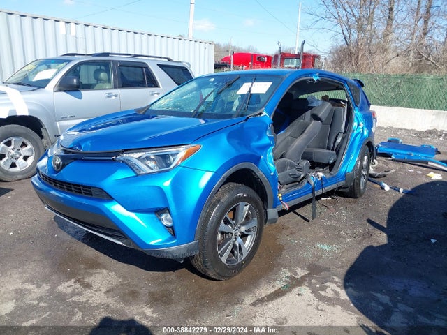 Toyota Rav4 Xle 2018 2T3RFREV2JW799789 Image 6