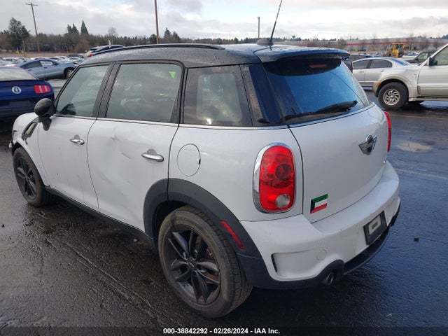2012 MINI COOPER S COUNTRYMAN WMWZC3C54CWL84970 Photo 2
