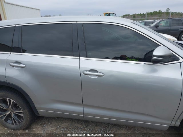 Toyota Highlander Le 2017 5TDZARFH7HS030224 Image 14