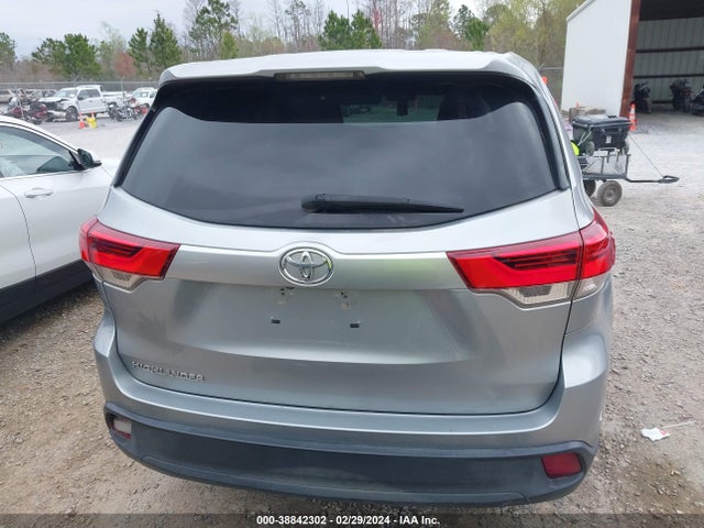 Toyota Highlander Le 2017 5TDZARFH7HS030224 Image 17