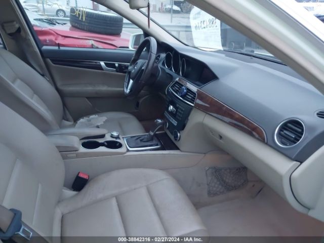 WDDGF4HB8EA958241 Mercedes-Benz C 250 Luxury/sport