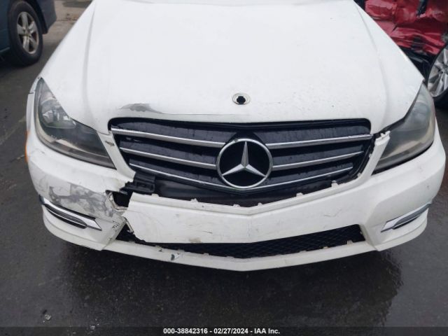 WDDGF4HB8EA958241 Mercedes-Benz C 250 Luxury/sport