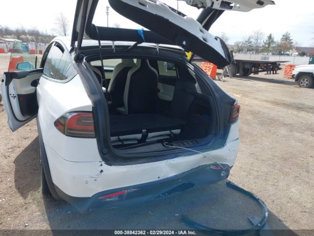7SAXCBE57NF364353 Tesla Model X Dual Motor All-wheel Drive