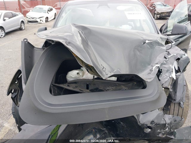2023 TESLA MODEL Y 7SAYGDEE7PA142402 Photo 9