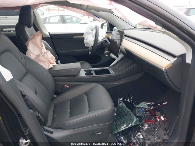 2023 TESLA MODEL Y 7SAYGDEE7PA142402 Photo 4