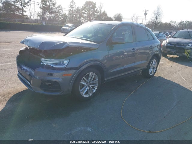 WA1BCCFS5HR003813 Audi Q3 2.0t Premium