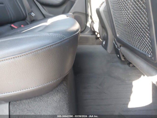 WA1BCCFS5HR003813 Audi Q3 2.0t Premium