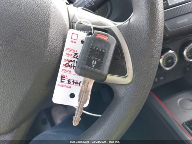 JA4AP3AU3JZ002903 Mitsubishi Outlander Sport Es/se