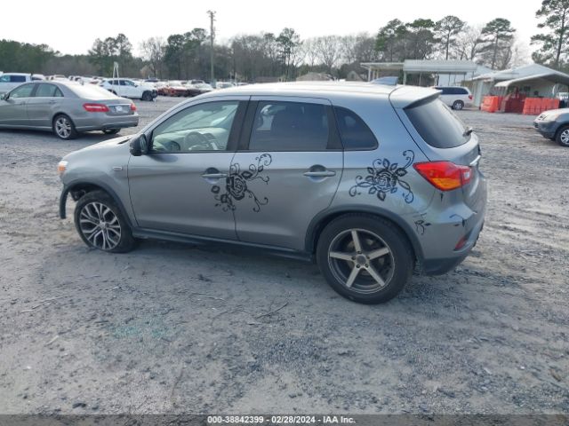 JA4AP3AU3JZ002903 Mitsubishi Outlander Sport Es/se
