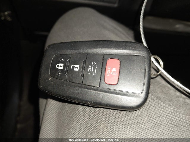 Toyota Rav4 Limited 2019 JTMN1RFV4KD517789 Image 11