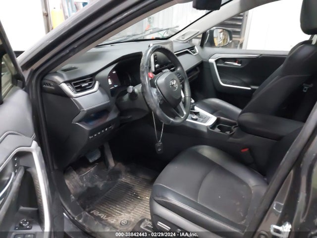 Toyota Rav4 Limited 2019 JTMN1RFV4KD517789 Image 5