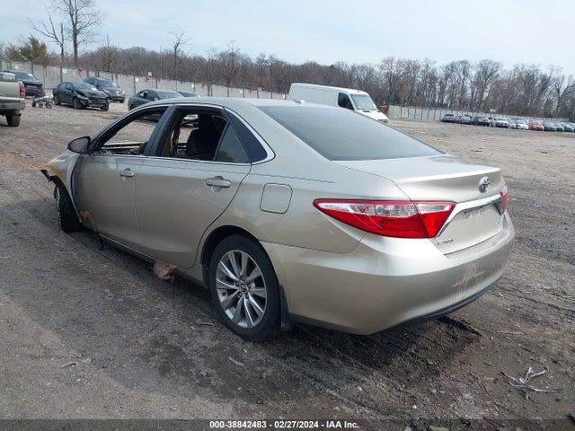 Toyota CAMRY XLE 2015 4T1BF1FK7FU974254 Image 3
